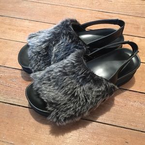 Japanese brand GU fur shoes